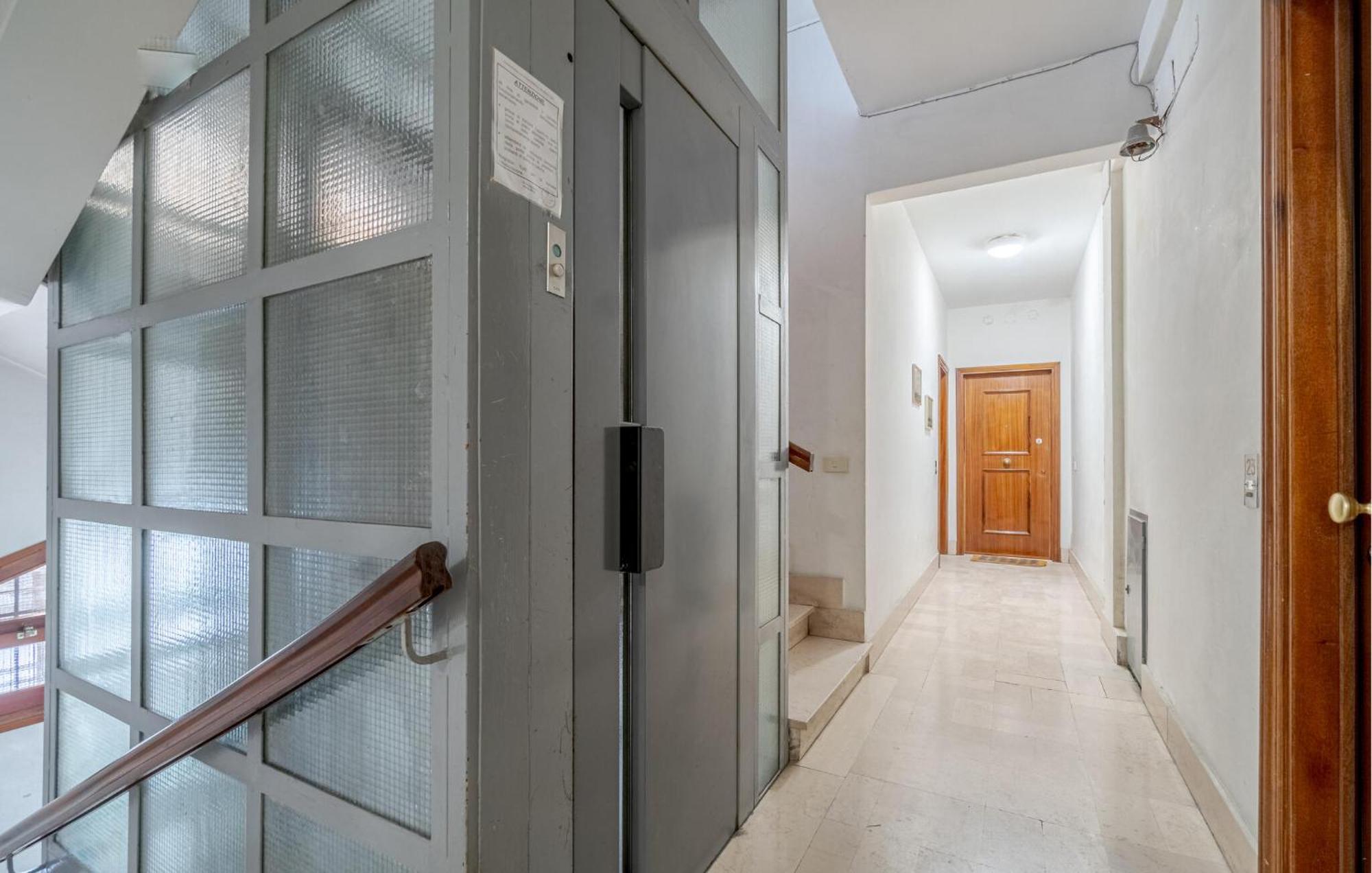 Gorgeous Apartment In Levanto With Kitchen Exterior photo